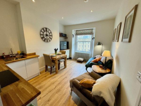 Nineteen The George - 1 Bed Apartment